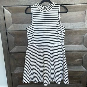 Old Navy women’s flare dress, L